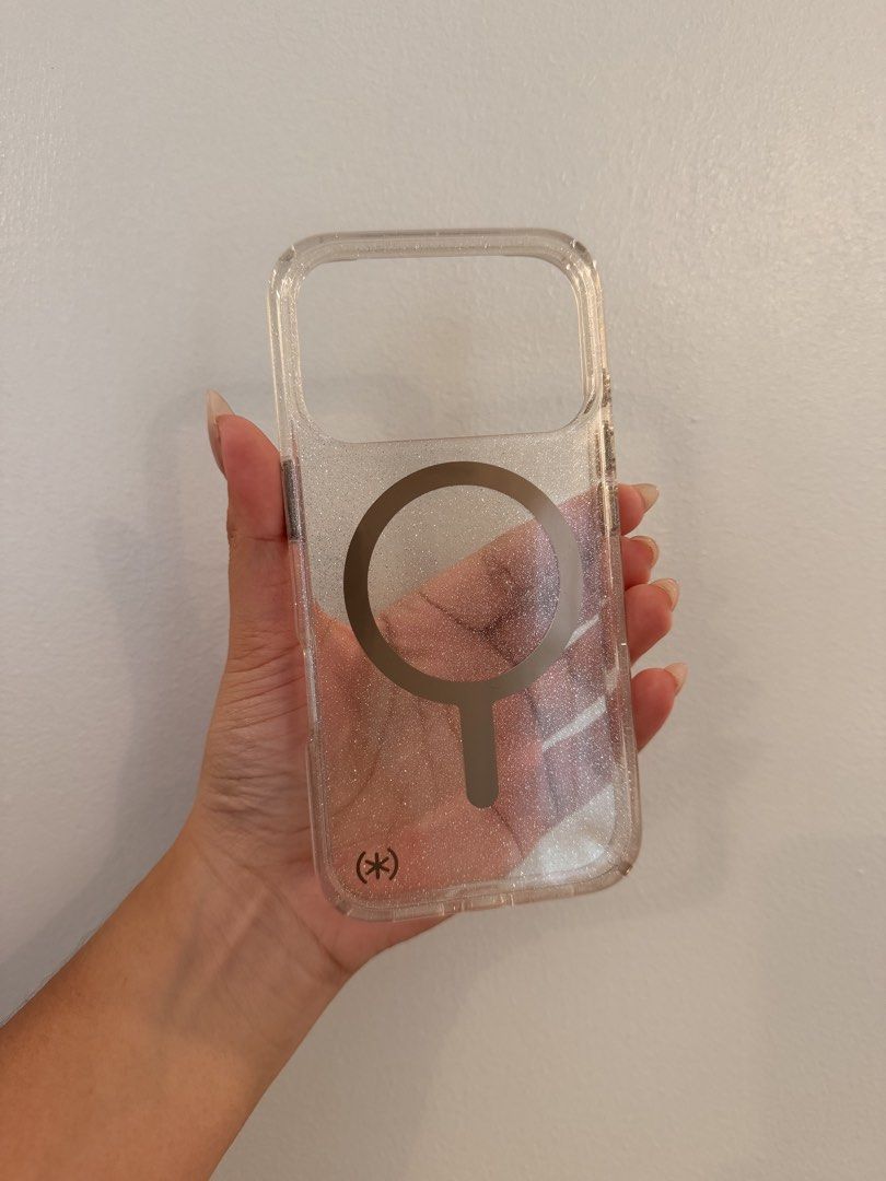 Iphone 17 pro speck case (Category: Cases & Sleeves) located in Manila. Submitted by migeyaa (Listing ID 1441436258, Image 2). Description: 💯Original Like new, no issue With receipt.