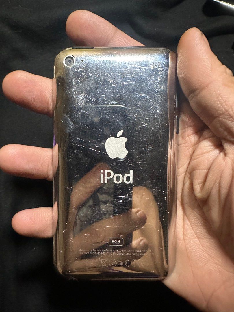iPod touch 4th Gen 8GB 342-Songs (Category: Portable Music Players) located in Manila. Submitted by rere07319316431 (Listing ID 1441395830, Image 2). Description: Loc-Katuparan Vitas Tondo Taylor Swift Album Songs BTS Songs .