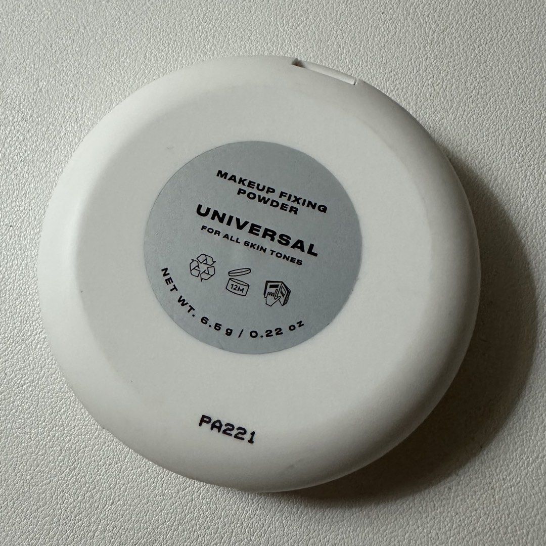 issy universal fixing powder (Category: Makeup) located in General Trias. Submitted by misasells (Listing ID 1441532455, Image 2). Description: no box, swatched only hence the sponge stain. few dirt marks on the packaging as well. .