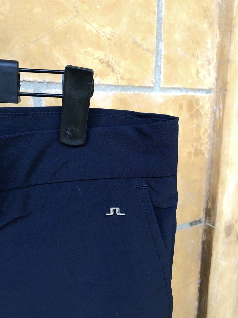 J. LINDEBERG (Category: Shorts) located in Sipalay. Submitted by johnlevifl12973 (Listing ID 1441436202, Image 2). Description: J. LINDEBERG WOVEN GOLF SHORT SIZE 32 ON TAG GOOD AS NEW CONDITION NO MAJOR FLAWS NEED WASH ONLY 9.5/10 COLOR RATE .