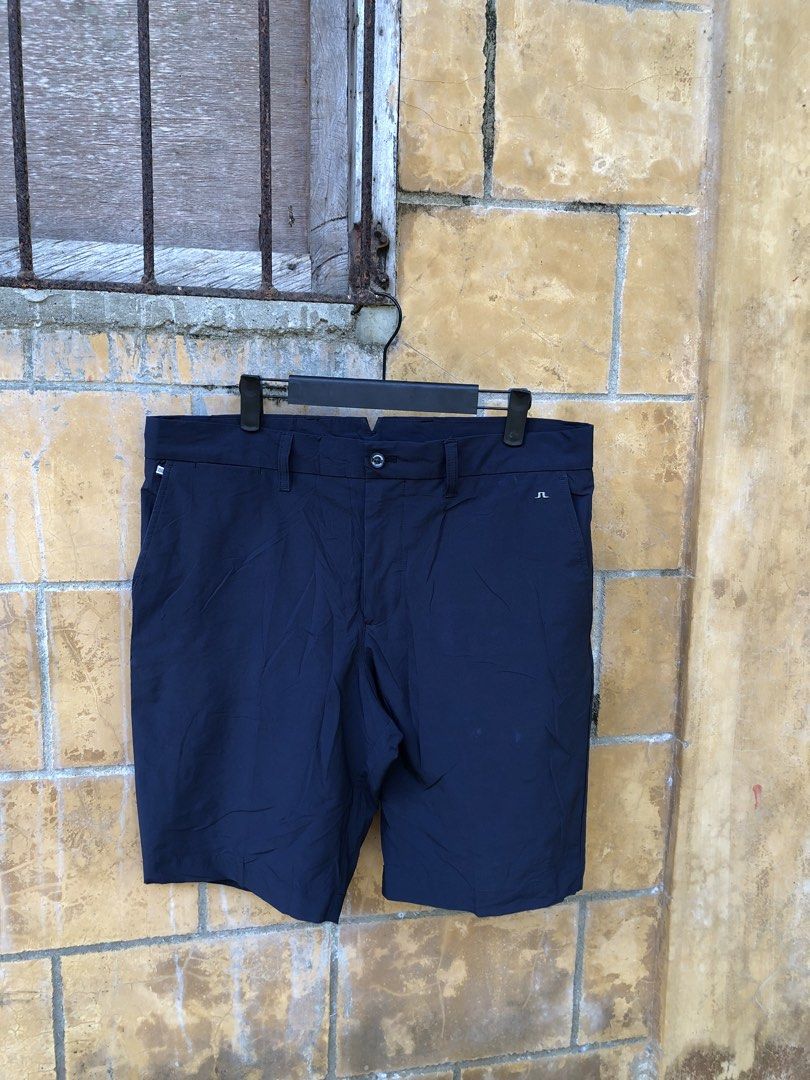 J. LINDEBERG (Category: Shorts) located in Sipalay. Submitted by johnlevifl12973 (Listing ID 1441436202, Image 1). Description: J. LINDEBERG WOVEN GOLF SHORT SIZE 32 ON TAG GOOD AS NEW CONDITION NO MAJOR FLAWS NEED WASH ONLY 9.5/10 COLOR RATE .