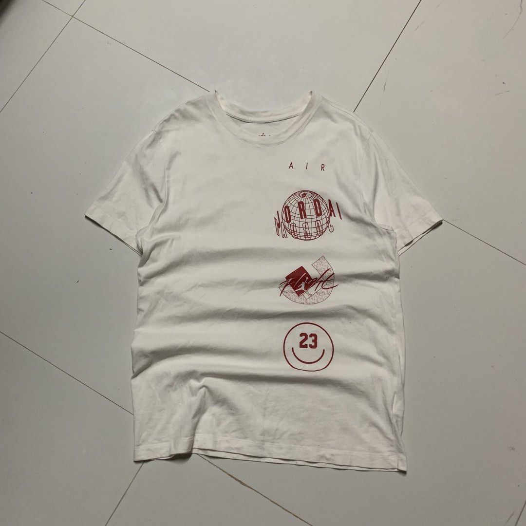 JORDAN MULTI LOGO TEE (Category: Tshirts & Polo Shirts ) located in Andop. Submitted by junjun_watanabe (Listing ID 1441512872, Image 1). Description: dimes: 20x28 color rate: 9.5/10 condition: Excellent no issues.