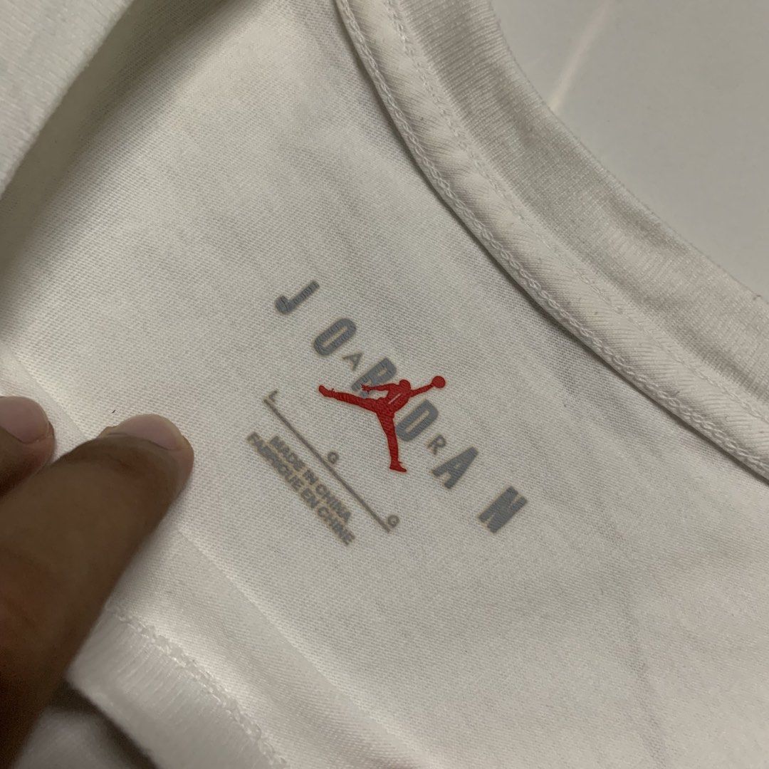 JORDAN MULTI LOGO TEE (Category: Tshirts & Polo Shirts ) located in Andop. Submitted by junjun_watanabe (Listing ID 1441512872, Image 3). Description: dimes: 20x28 color rate: 9.5/10 condition: Excellent no issues.