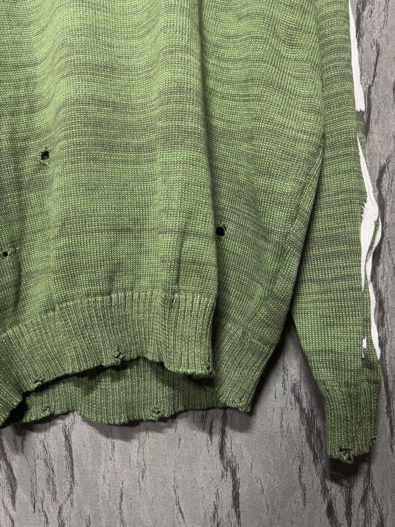Kapital Kountry Knit Bone (Category: Tshirts & Polo Shirts ) located in Manila. Submitted by tindero-ng-damit (Listing ID 1441559613, Image 2). Description: Kapital 5G Cotton Knit Bone Sweater Color: Olive Distressed Knit type Flawless As new condition 95 Tags Complete🏷️ Size M on tag 24 x 27 Issues: None 6500 a bit nego for sure taker.