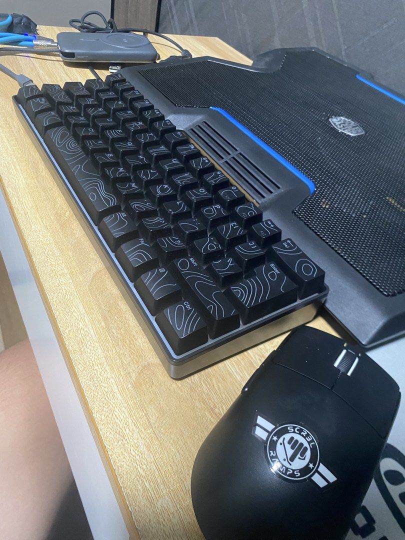 Keyboard and Mouse471152707041372160