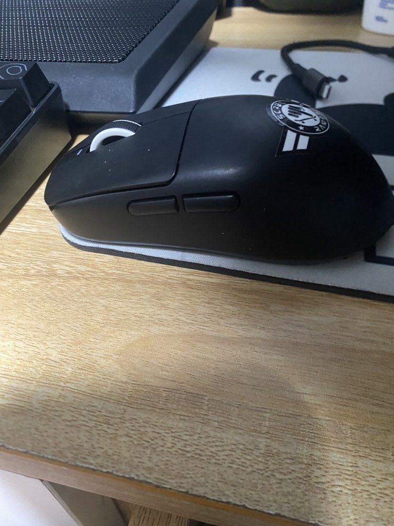 Keyboard and Mouse471152707041372161