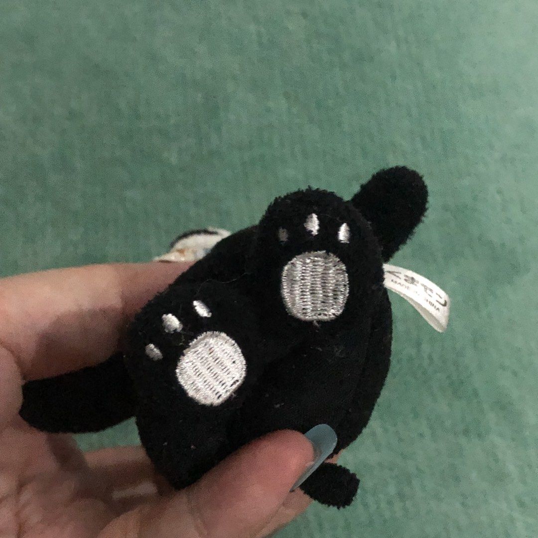 KUMAMON PLUSH CHARM KEYCHAIN (Category: Plushies & Soft Toys) located in Quezon City. Submitted by kitsune.treasures (Listing ID 1441472466, Image 3). Description: *First to pay policy! *1 day reservation only. Failure to pay on time, auto cancel. 📍Quezon City * MOD: J&T | Lalamove * MOP: GCASH | BPI 📦ON HAND AND READY TO SHIP CONDITION: WHAT YOU SEE IS WHAT YOU GET. Dimensions: Kindly check the photos for the actual measurements. Please check 