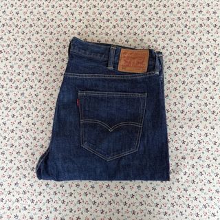 (Category: ) located in . Submitted by highestlevelbrandedvintage (Listing ID 1441483807, Image 1). Description: .