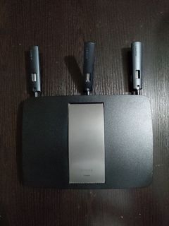 Linksys EA6900 Wi-Fi Wireless Router480224578960117760