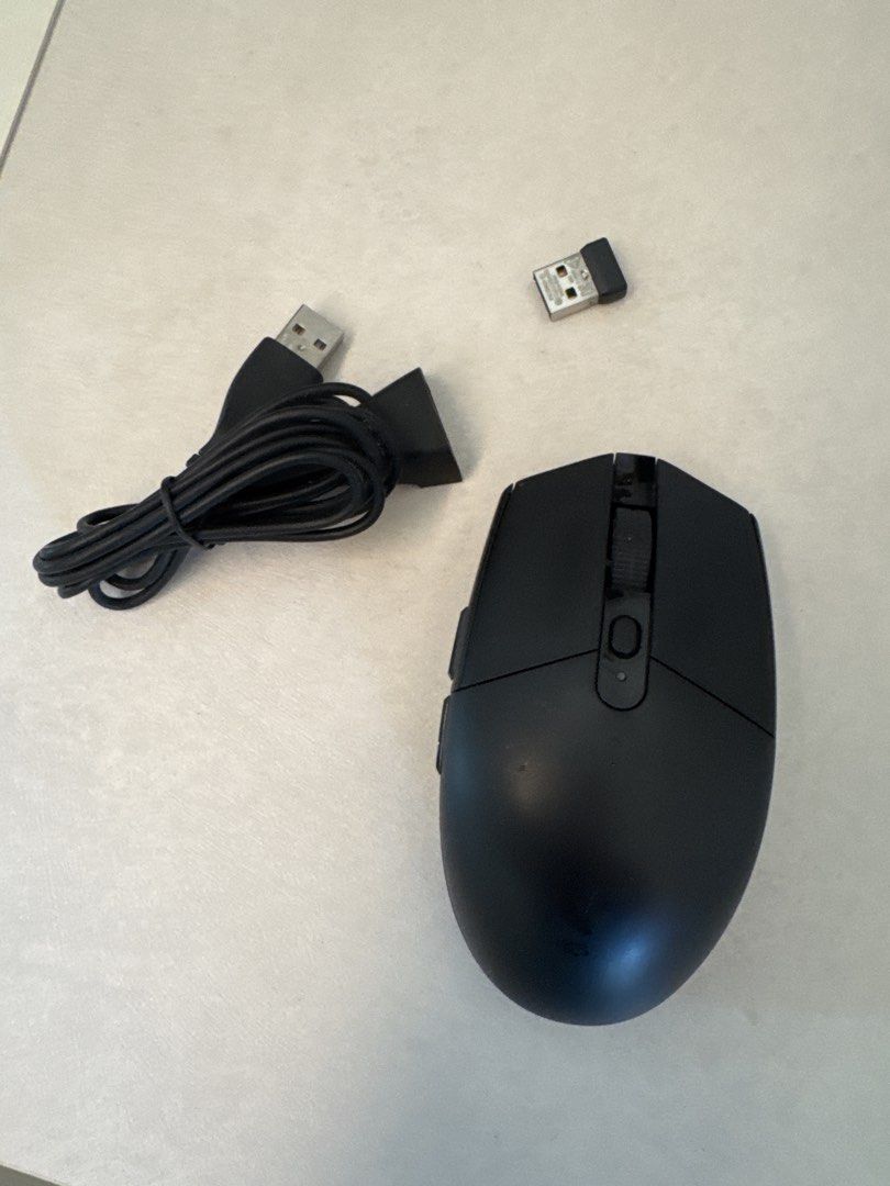 Logitech G304 Wireless Lightspeed Gaming Mouse470910570343976960