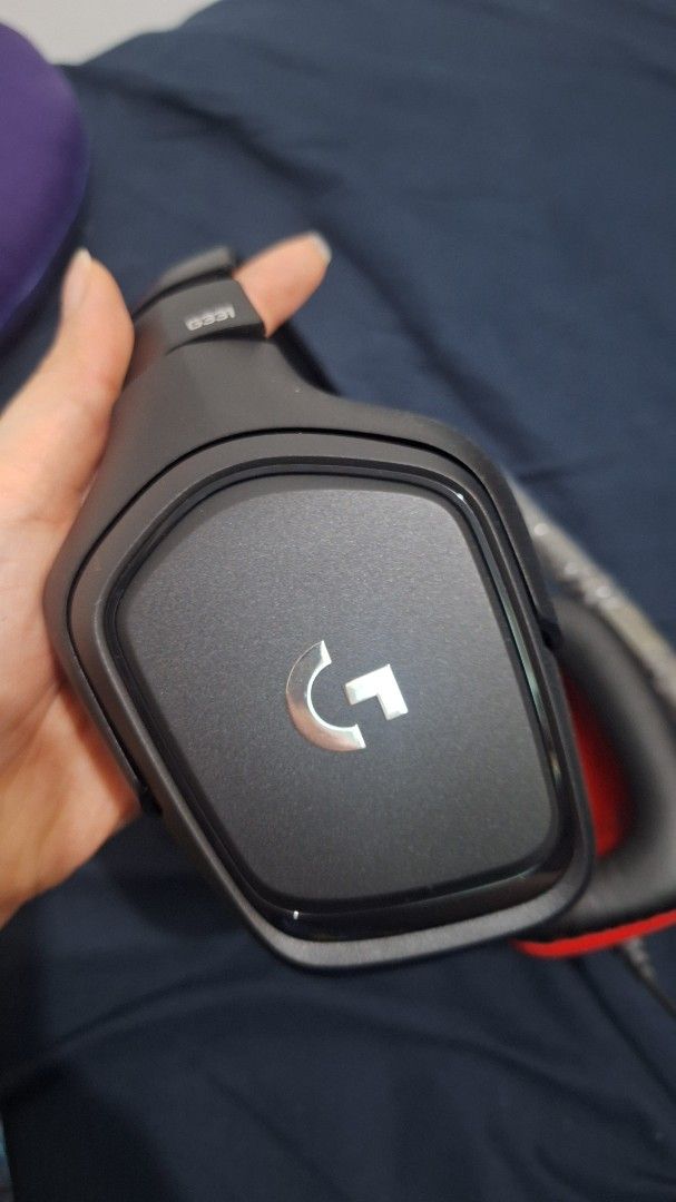 Logitech G331 Gaming Headset with Mic (Category: Headphones & Headsets) located in Quezon City. Submitted by tinylittlecorner (Listing ID 1441441740, Image 3). Description: - Logitech G331 Gaming Headset - Stylish black and red design - Convenient flip-to-mute microphone - Comfortable earcups for extended gaming - Excellent performance for PC gaming - Comes with original packaging never been used, gifted last christmas.