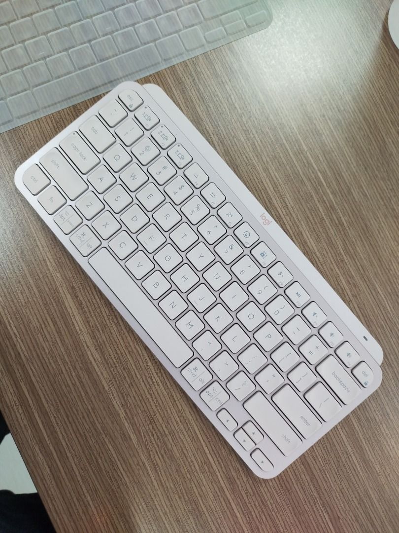 Logitech MX KEYS MINI (latest model) rose (Category: Computer Keyboard) located in Quezon City. Submitted by calibre027 (Listing ID 1441482528, Image 3). Description: Logitech MX KEYS MINI (latest model) rose ✔ 100% ORIGINAL, not yet opened for repairs ✔ test all you want upon pickup ✔ SRP is is around 6k ✔ Package: Keyboard + silicon protector only ✔ meetup - Avire Tower Proj.4, Quezon City / sm north, trinoma upon schedule / meycauayan or maril