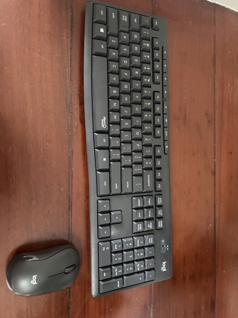 Logitech Wireless Keyboard and Mouse Combo470908608856074240