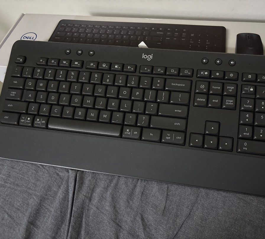 Logitech Wireless Keyboard and Mouse Combo471274850018273280