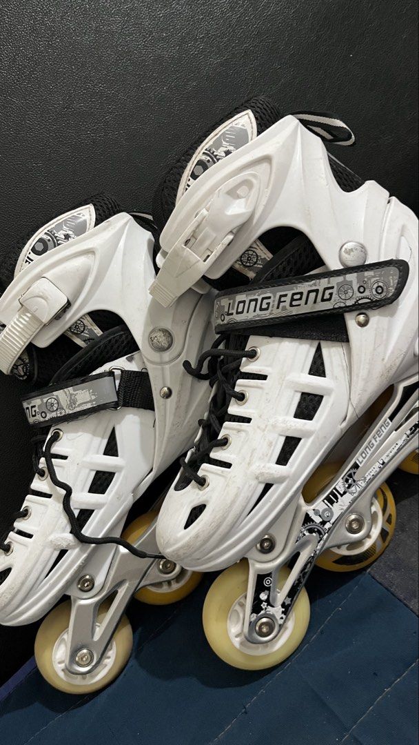 Long Feng Inline Skates Size 39-42 White (Category: Skates, Rollerblades & Scooters) located in San Jose. Submitted by agalayugo25244 (Listing ID 1441404986, Image 2). Description: - White Long Feng inline skates - Adjustable size: 39-42 - Four wheels per skate - Secure fit with adjustable straps and laces - Ideal for recreational skating - Shows minor scuffs from use but is fully functional.