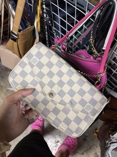 (Category: ) located in . Submitted by chamoisee (Listing ID 1441498531, Image 1). Description: .