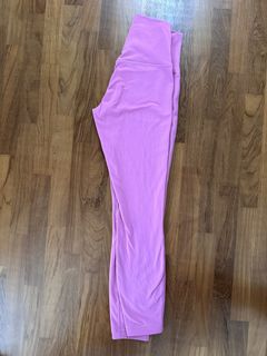 (Category: ) located in . Submitted by yogawear (Listing ID 1441383088, Image 1). Description: .