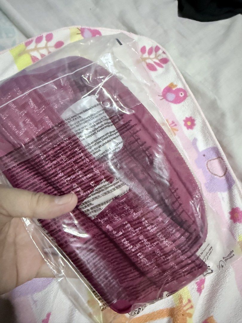 Lululemon Everywhere Belt Bag Micro Pink (Category: Purses & Pouches) located in Manila. Submitted by stufforyou2008 (Listing ID 1441424664, Image 3). Description: - Lululemon Everywhere Belt Bag (Micro size) - Color: lovely red - Brand new, still in original packaging - Ideal for carrying essentials - Easy to clean material - Features the iconic Lululemon logo.