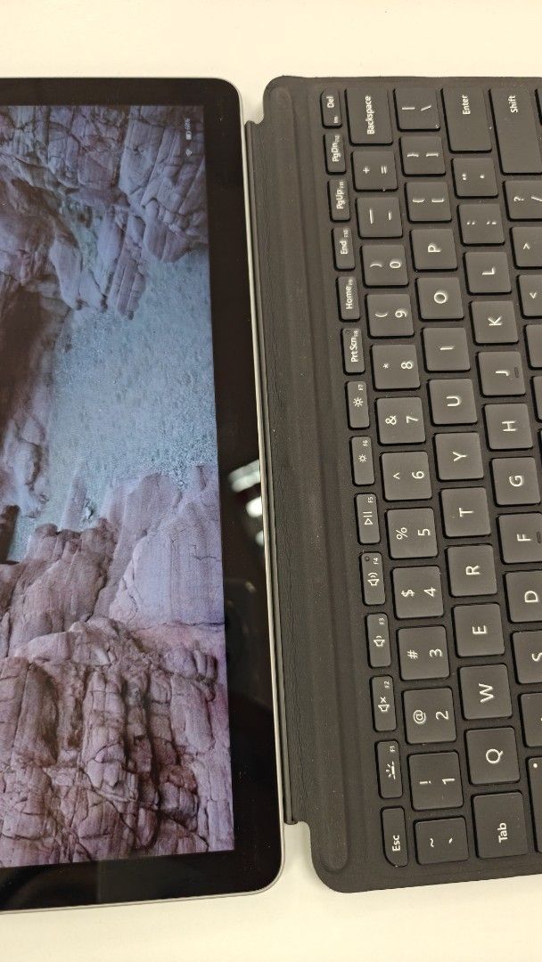 Microsoft Surface Go 3 Tablet with Keyboard471165468462950405
