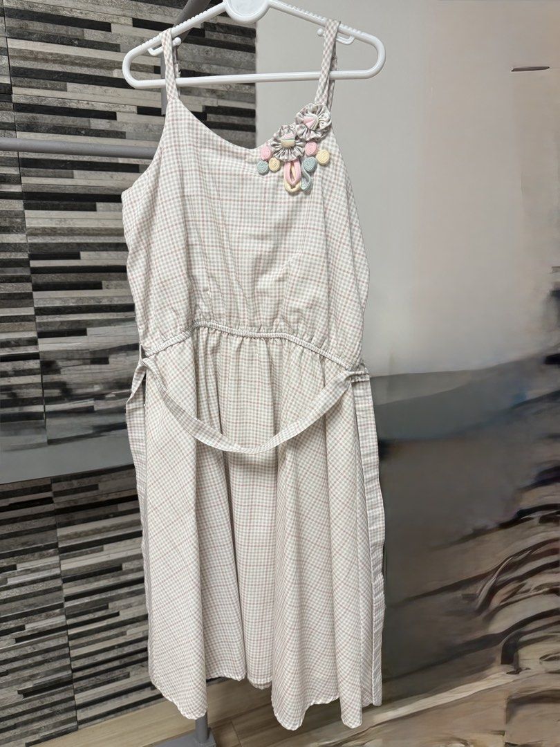 Miss cupcake dress (Category: Babies & Kids Fashion) located in Las Pinas. Submitted by green_unit (Listing ID 1441463646, Image 1). Description: .