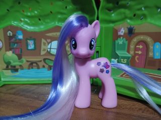 (Category: ) located in . Submitted by flutter_paints (Listing ID 1441514902, Image 1). Description: .