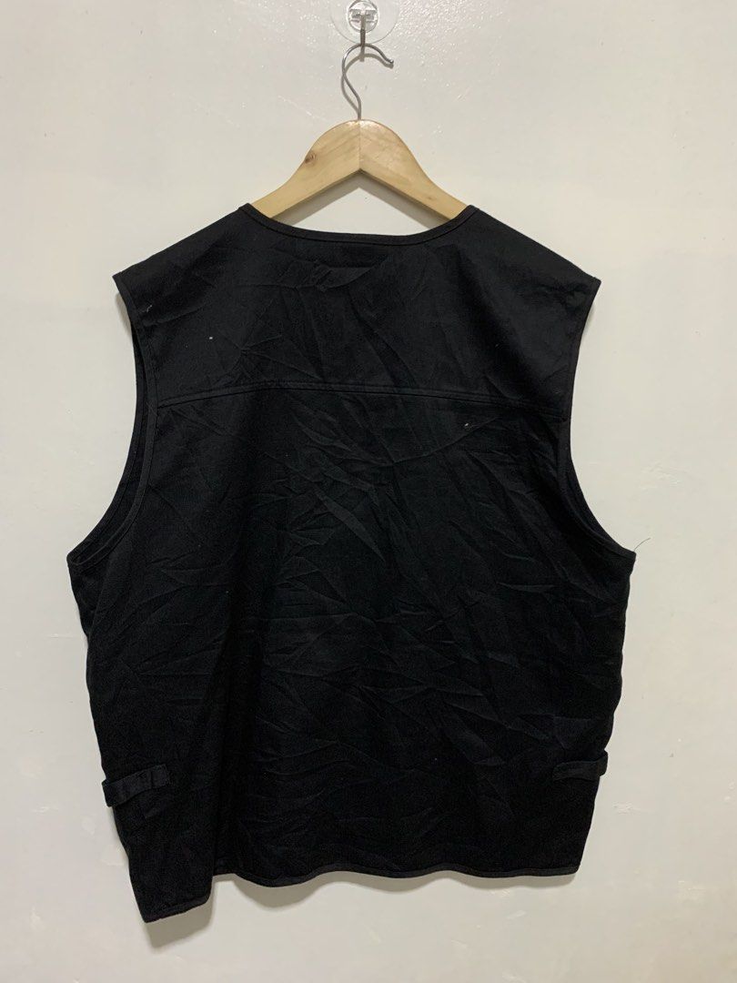 Multipocket Vest (Category: Vests) located in Oroquieta. Submitted by zjstg (Listing ID 1441534349, Image 3). Description: Width: 22 Length: 26.5 Excellent/No issue color rate: 10/10 200+sf.