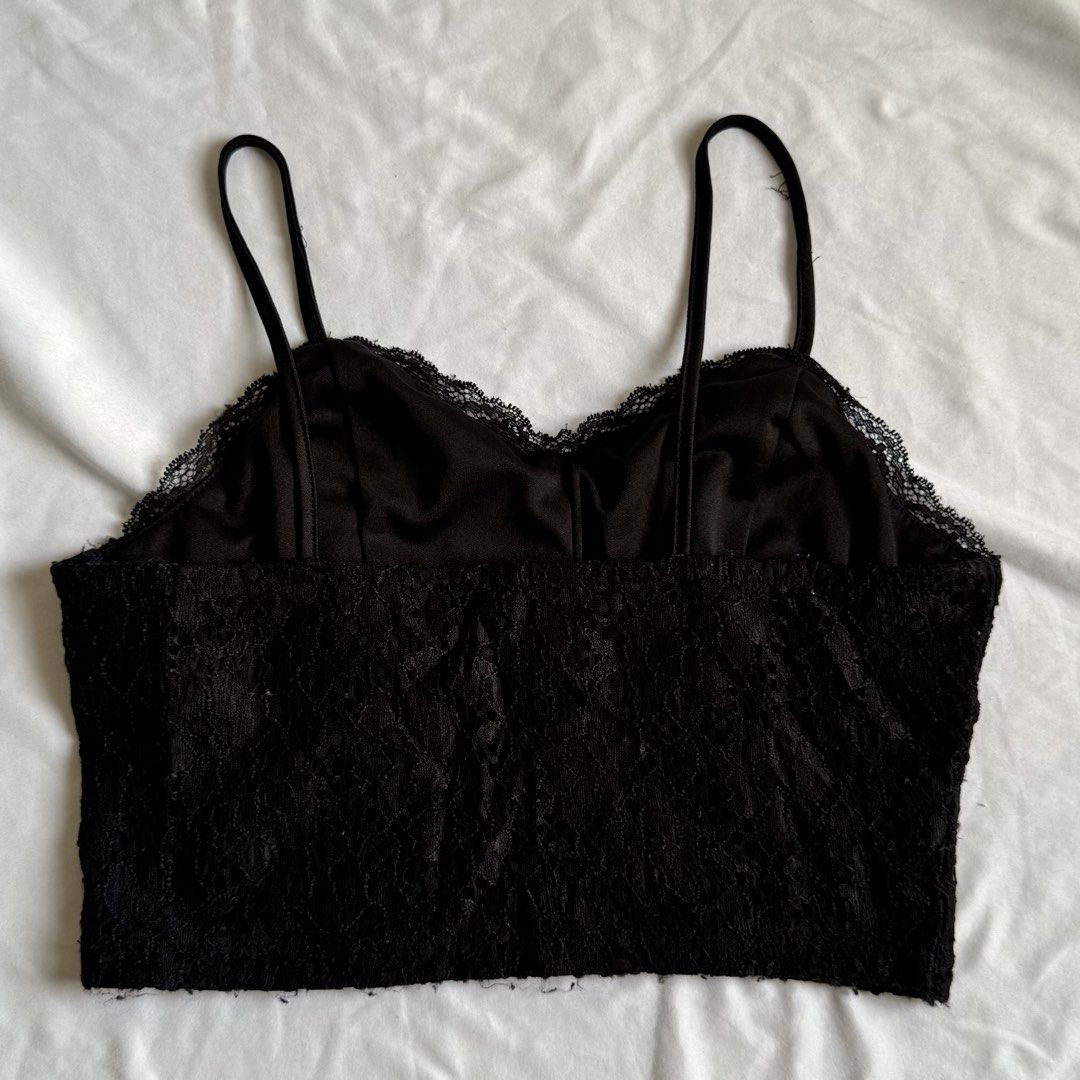 New Look Black Lace Bustier Top (Category: Sleeveless) located in Santa Rosa. Submitted by ceyllective (Listing ID 1441534932, Image 2). Description: .