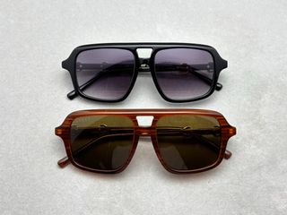 (Category: ) located in . Submitted by luxeglasses (Listing ID 1441462029, Image 1). Description: .