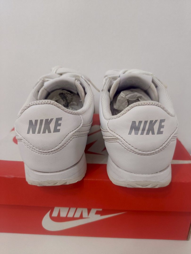 Nike Cortez Triple White Kids (Category: Babies & Kids Fashion) located in Cabuyao City. Submitted by liamtyler163578 (Listing ID 1441567813, Image 3). Description: ❤️Nike Cortez Triple White Size 2Y (21cm) 6-7 yrs old with orig box SRP: 3k+ Price: 1,500 Used/Excelent condition.