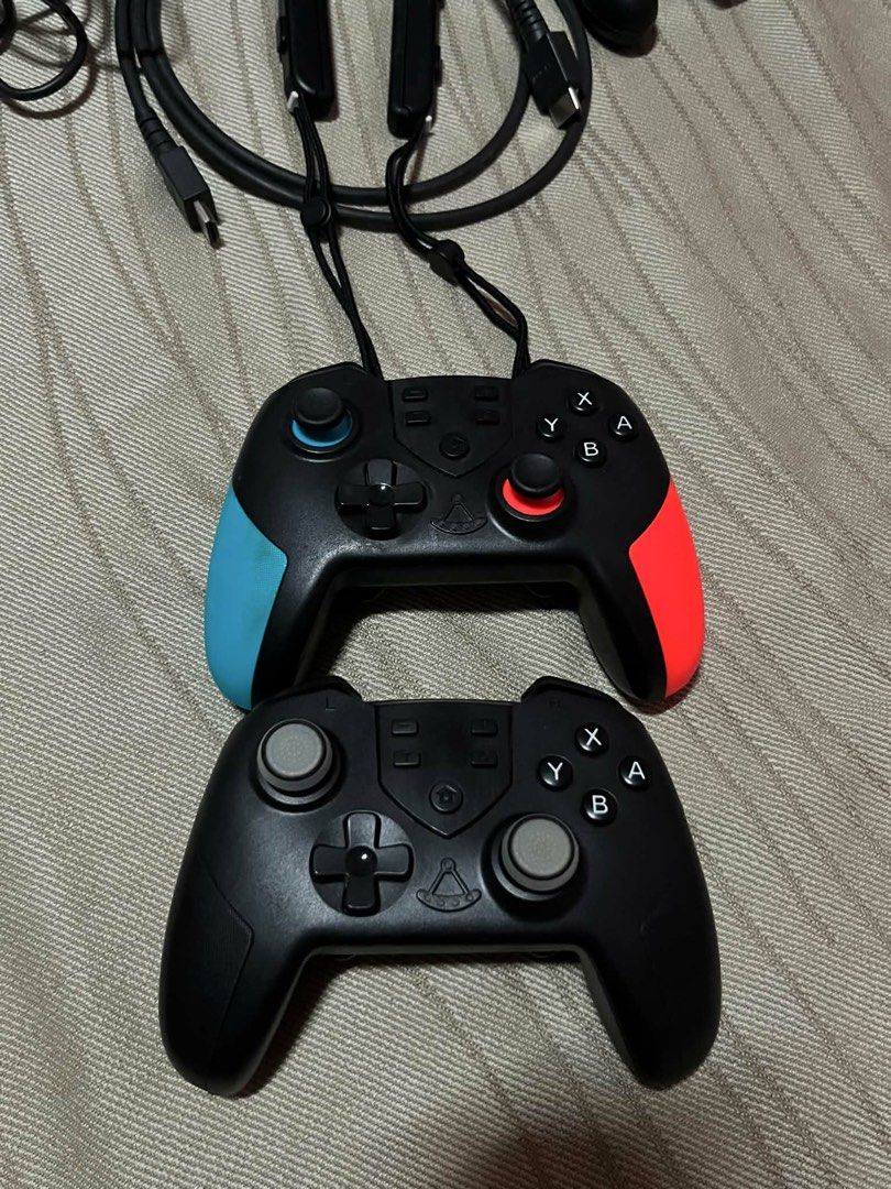 Nintendo Switch v2 (Category: Nintendo) located in Agdangan. Submitted by lovedbymegee (Listing ID 1441531547, Image 3). Description: Nintendo switch v2 complete package with box at 2 controllers RFS: Hindi masyado nagagamit unit only nabenta na yung mga games; 4 months lang nagamit Price: 8k negotiable pa po!! Location: Cavite area.