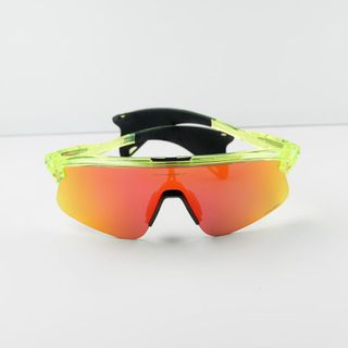 （分類：）位於 。 由 good_days_eyewear 提交（商品編號 1441473488，圖片 1）。簡介： 。