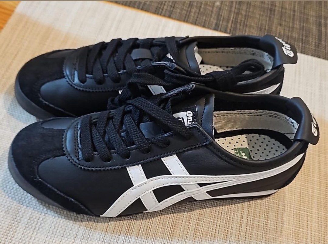 Onitsuka Tiger Mexico 66 Black/White Sneakers – Brand New (Bought in Japan) – Size EU 39 (Category: Sneakers) located in Singapore. Submitted by aknmn (Listing ID 1441483428, Image 1). Description: Selling a pair of authentic Onitsuka Tiger Mexico 66 in classic Black/White colourway. ✅ Brand new condition ✅ Never worn outdoors ✅ Purchased directly in Japan ✅ No defects, stains or damage ✅ Selling only because I bought the wrong size and have sinc