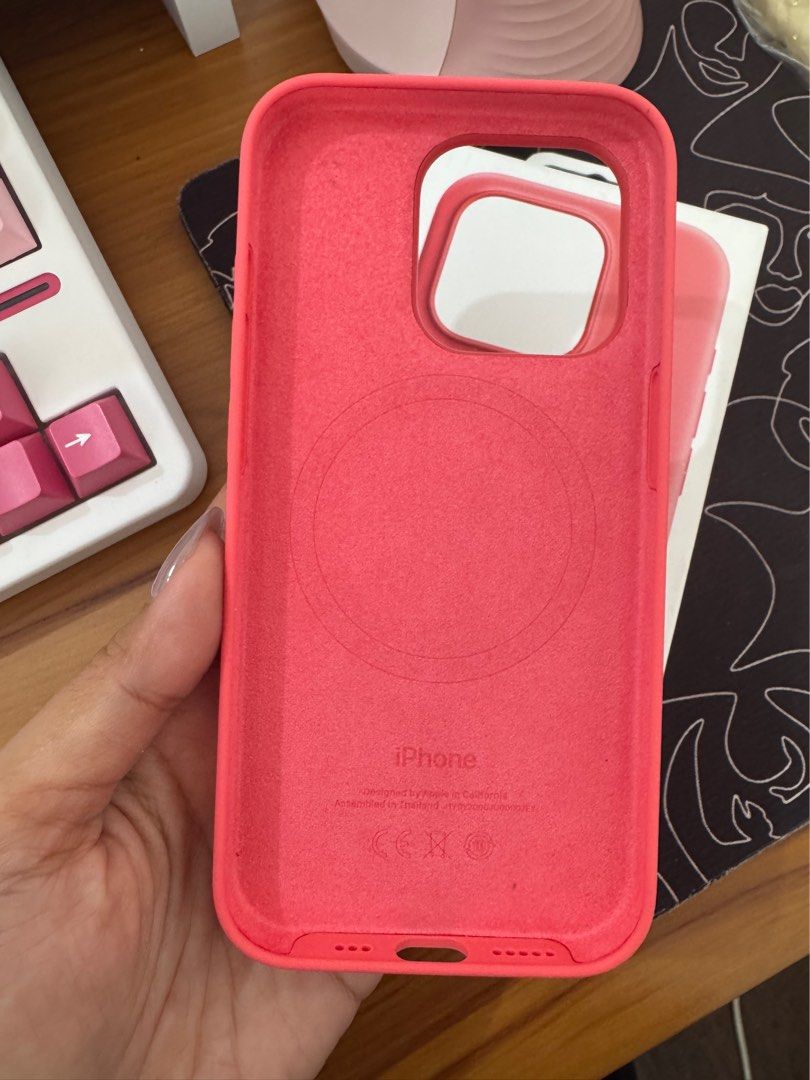 Original Apple iphone 15pro Phone Case Magsafe Guava Pink (Category: Cases & Sleeves) located in Mandaluyong City. Submitted by joanne7a (Listing ID 1441435575, Image 2). Description: - Original Apple iPhone 15 Pro Silicone Case - Color: Guava Pink - MagSafe compatible for easy attachment - Soft microfiber lining inside for scratch protection - Smooth silicone exterior for a comfortable grip - Genuine Apple product - almost brand new, used only f