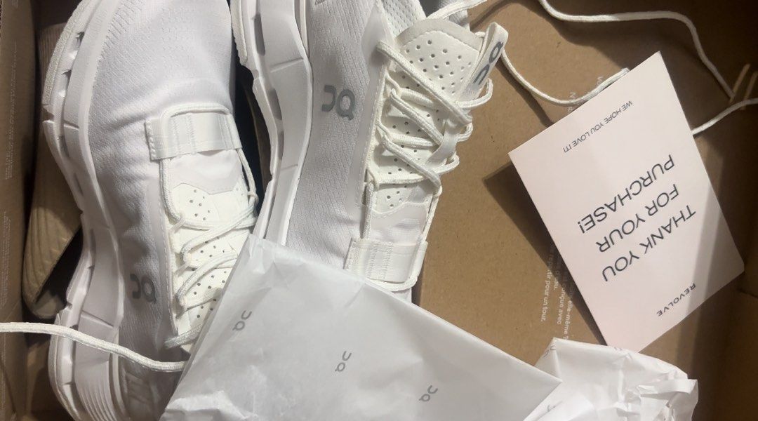 Original White On Cloud Cloudnova 2 Shoes (Category: Sneakers) located in Mandaue City. Submitted by Currentcrs (Listing ID 1441518383, Image 1). Description: Bought from Revolve Rfs: Extra Free delivery .
