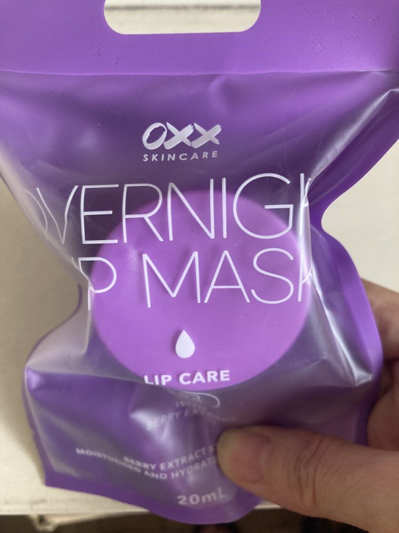 Oxx Overnight Lip Mask (Category: Face Care) located in Manila. Submitted by daddythrifter (Listing ID 1441401942, Image 2). Description: With berry extract Australian brand skincare.