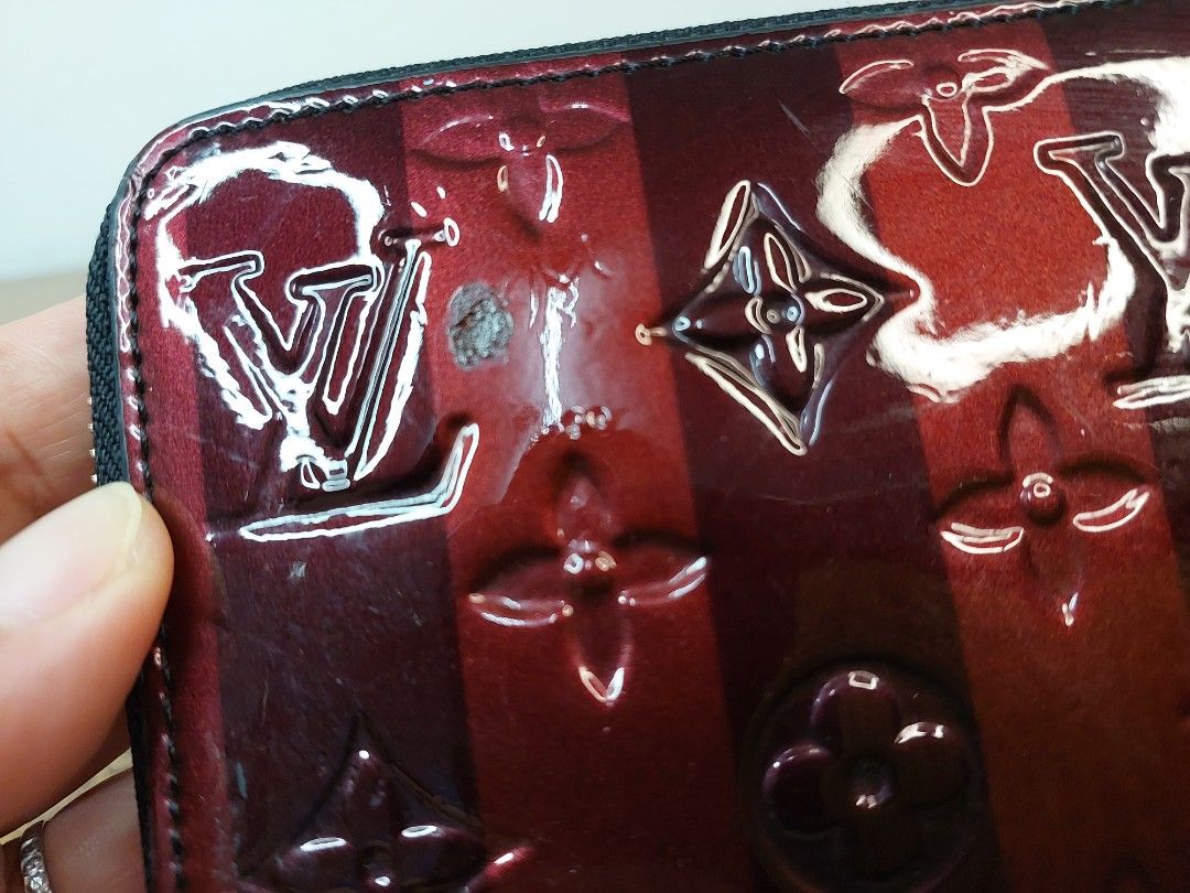 P800 only # 23791 - long zippy wallet (Category: Wallets & Card holders) located in Cagayan de Oro. Submitted by jocelynt483 (Listing ID 1441400013, Image 3). Description: P800 only # 23791 - long zippy wallet.