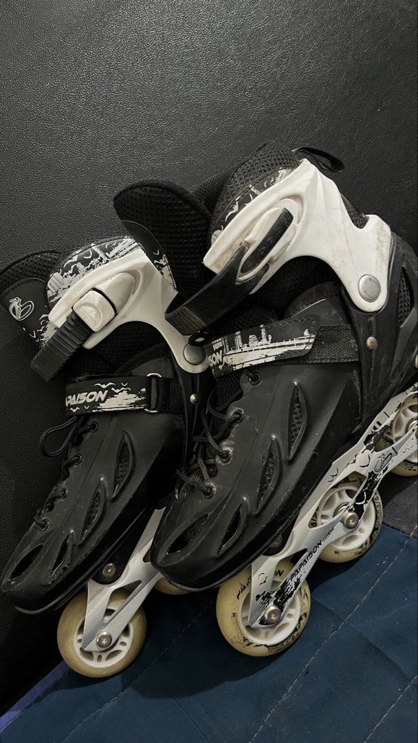 Papaison Inline Skates - Size L (EU 37-40) (Category: Skates, Rollerblades & Scooters) located in San Jose. Submitted by agalayugo25244 (Listing ID 1441404878, Image 2). Description: - Brand: Papaison - Color: Black and White - Size: L (fits EU 37-40) - Wheel Type: Papaison Tourer - Features: Laces and straps for a secure fit - Ideal for: Casual skating around - Condition: Sold as a pair.