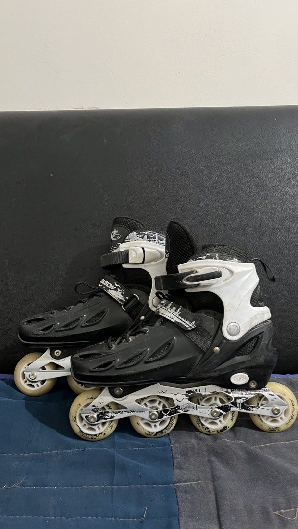 Papaison Inline Skates - Size L (EU 37-40) (Category: Skates, Rollerblades & Scooters) located in San Jose. Submitted by agalayugo25244 (Listing ID 1441404878, Image 1). Description: - Brand: Papaison - Color: Black and White - Size: L (fits EU 37-40) - Wheel Type: Papaison Tourer - Features: Laces and straps for a secure fit - Ideal for: Casual skating around - Condition: Sold as a pair.