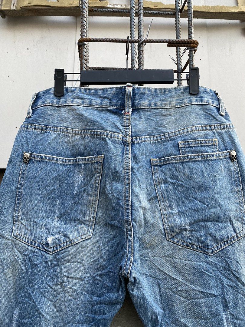 Philip Plein Distress Jeans (Category: Jeans) located in Candaba. Submitted by dejesus.bench17 (Listing ID 1441545048, Image 3). Description: Philip Plein Distress Ripped Jeans -Color: Sky Blue -Condition: Excellent -Color rate: 9/10 -Issue(s): None -Dimes: W33 L41 Hem7 -Price: ship.