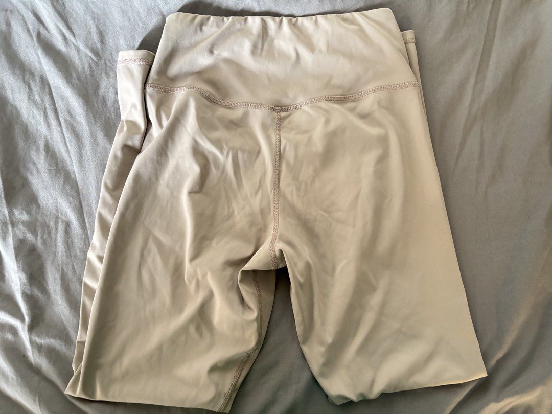 PHP 110 each - High Waisted Workout Leggings - Pink & Beige (Category: Activewear) located in Manila. Submitted by shaievan (Listing ID 1441472303, Image 1). Description: - High-waisted leggings - Available in dusty rose pink and light beige/tan - Stretchy, comfortable material - Seamless look - Ideal for workouts or casual wear - Versatile wardrobe basics - can fit 26 to 27 waist line.