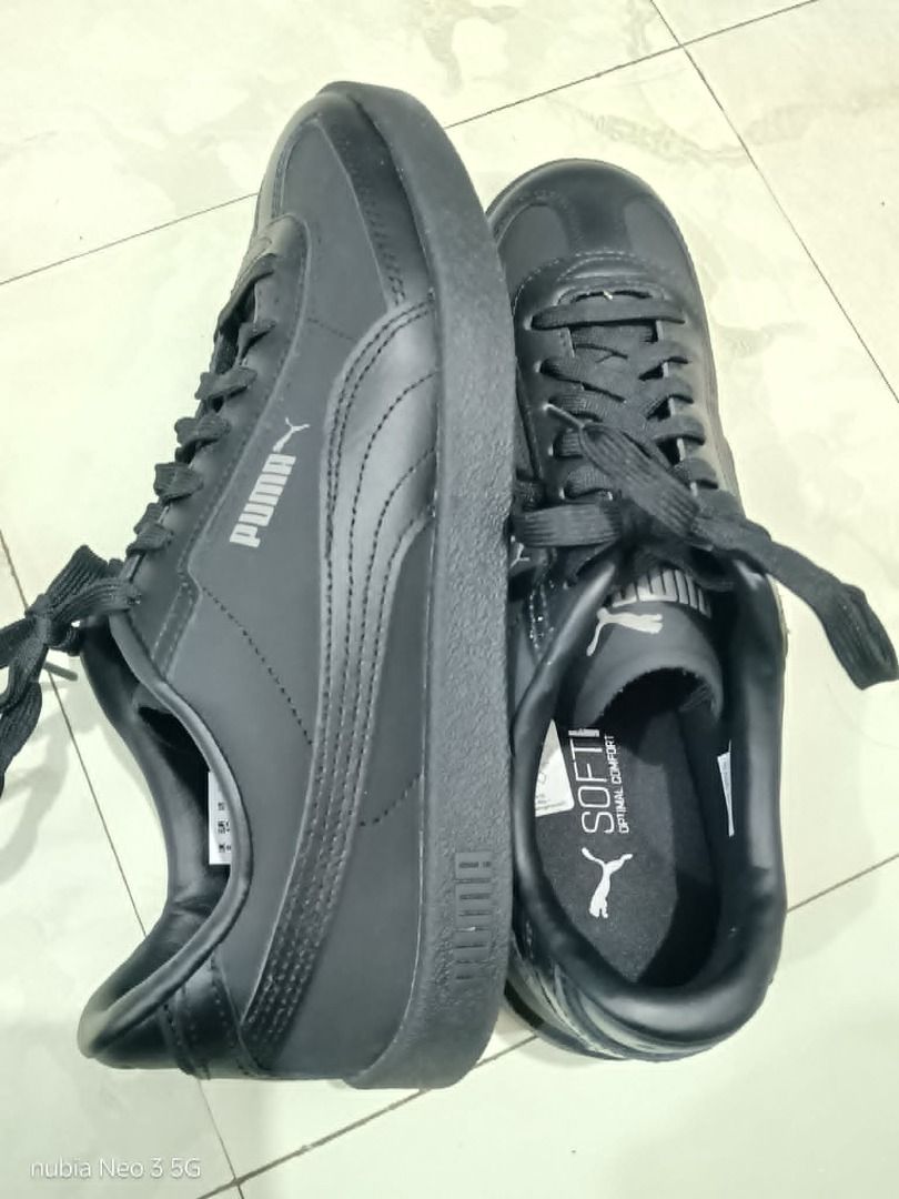 Puma Club II Era (Category: Sneakers) located in Marilao. Submitted by cris_tina07 (Listing ID 1441445360, Image 2). Description: - US 9 - Used only once - Like new condition,No issues,No damage - walang crease - Clean Inside and Out wala lang Box - RFS: Ayaw na isuot.