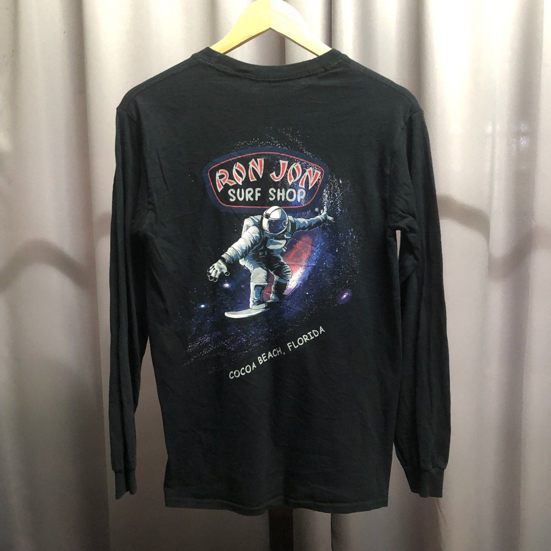 Ron Jon S (Category: Tshirts & Polo Shirts) located in Bagan Serai. Submitted by pat_collection (Listing ID 1441448990, Image 1). Description: .