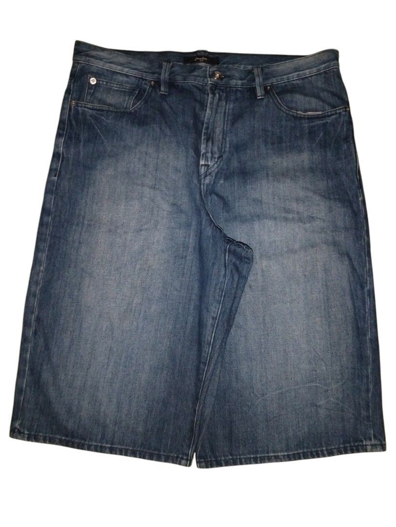 Sean John Blue Denim Shorts (Category: Shorts) located in Davao. Submitted by cyrusthrift. (Listing ID 1441411931, Image 1). Description: - Classic blue denim shorts by Sean John - Comfortable fit for everyday wear - Stylish wash for a trendy look - Visible Sean John logo on leather patch and button - Versatile for pairing with any t-shirt or top -600 plus sf.