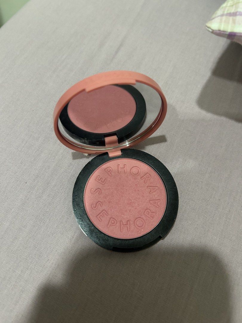 Sephora Blusher Code 06 (Category: Makeup) located in Ampang. Submitted by hyunrvcha (Listing ID 1441550075, Image 2). Description: - Barely use it - Bought it on 26/2/2026 - NP RM77 but I wanna sell it Rm35 - Selling because of an overabundance of blushes .
