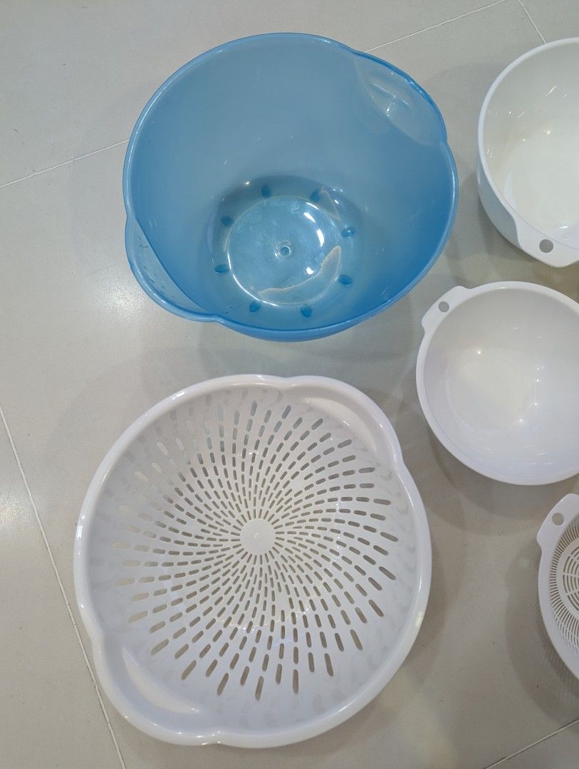 Set of 3 Different Sizes Colanders471220103656263682