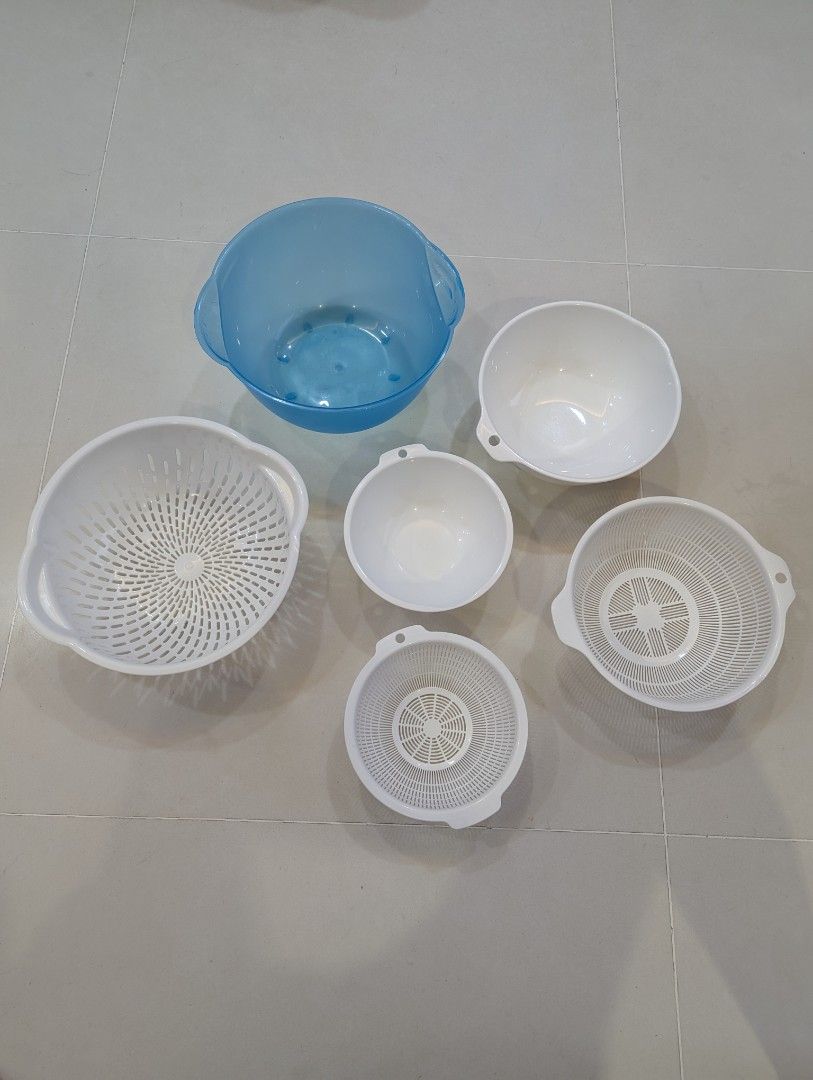 Set of 3 Different Sizes Colanders471220103656263681