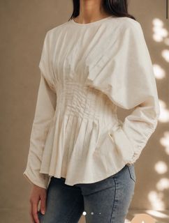 (Category: ) located in . Submitted by z.wardrobe (Listing ID 1441473942, Image 1). Description: .