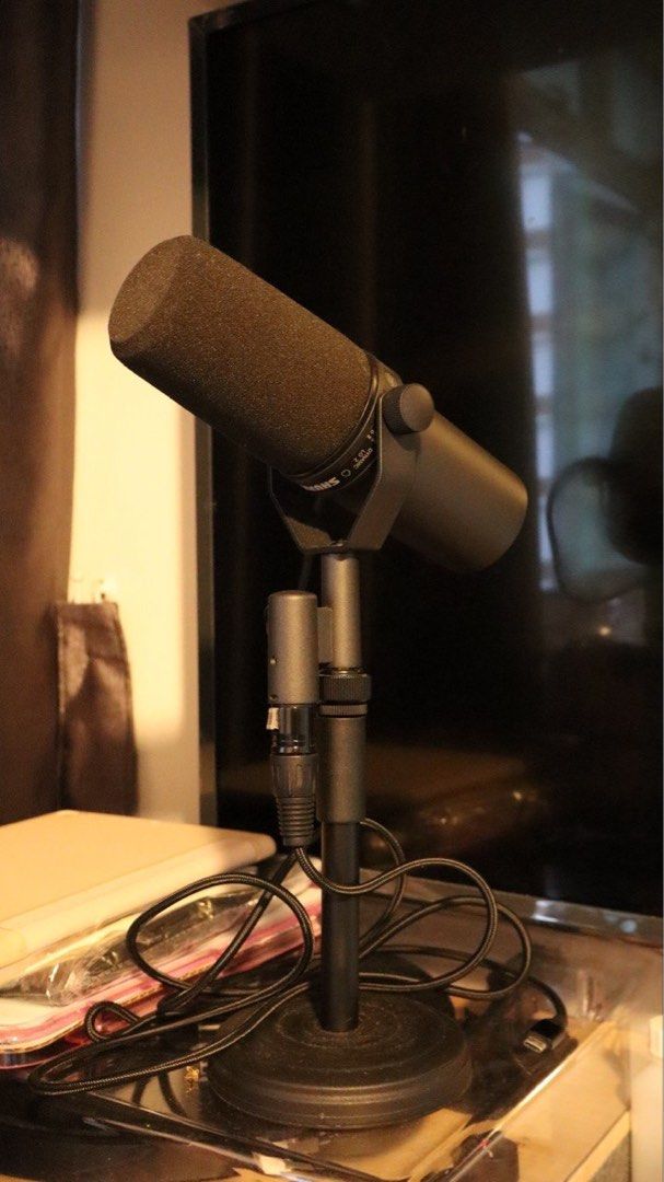Shure SM7B Dynamic Vocal Microphone471255794100490240