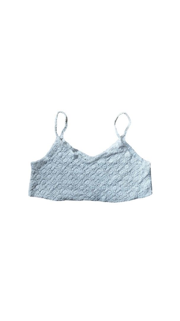 Sleeveless Crochet Sleeveless Top (Category: Sleeveless) located in Manila. Submitted by declutter_w.sage (Listing ID 1441460301, Image 1). Description: Model: 4'11 | 32A - flowy, perfect for the beach - best fits s-m - can send more photos upon request .