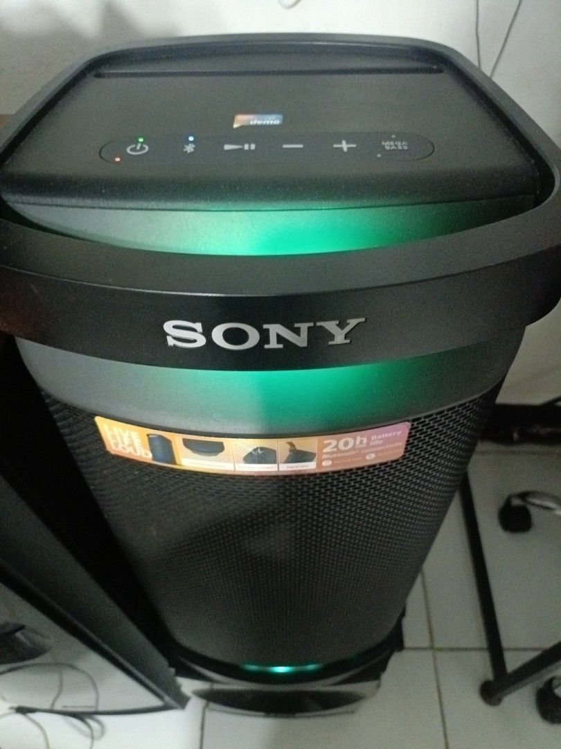 SRS- XP500 Sony Wireless Speaker (Category: Portable Music Players) located in Manila. Submitted by retroplay (Listing ID 1441400761, Image 2). Description: Sony SRS- XP500 Wireless Bluetooth Speaker Powerful Party Sound with X-Balanced Speaker Units and front tweeter, 25-hour battery life, easy-to-carry handle and IPX4 water-resistant Karaoke and guitar input to elevate your party.